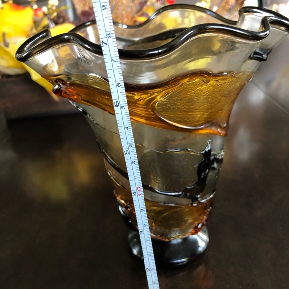 Glass Abstract Vase - Picture 3 of 4